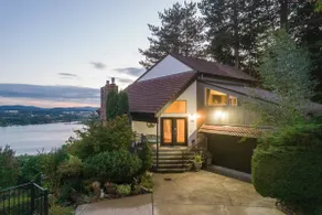 River Views, Covered Decks, FirePit, Gym, PingPong - Image 3