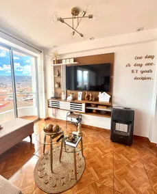 401-Charming apartment with balcony/stunning views - Image 5