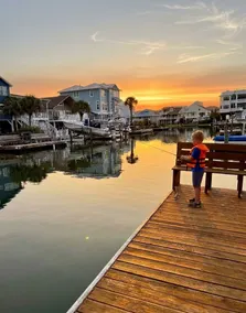 ⭐️Waterfront with dock, kayak, bikes, 4 bdrms, porch & firepit! Bring your boat! - Image 3