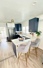 Cozy Home 15 Minutes to Beach, 1 mile to DT - Image 4