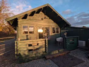 Countryside Dog-Friendly Cabin Hot Tub EV Charger - Image 5