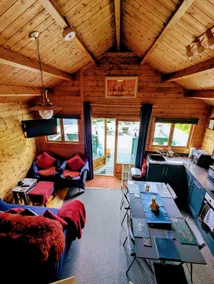 Countryside Dog-Friendly Cabin Hot Tub EV Charger - Image 2