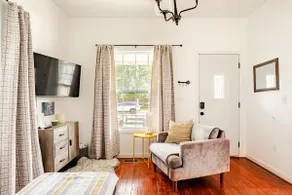 Cute 2-bedroom home in Berrien Springs - Image 4