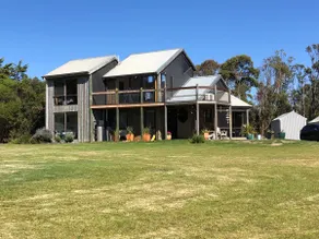 “Silverwood” Equestrian/Beach/Farm stay - Image 3