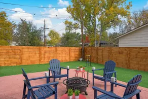Cozy Family Retreat with Yard | Walk to Olde Town - Image 3