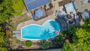 Mimosa Salt Water Pool & HOT TUB Oasis, Sleeps 8 - Image 3