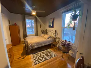 Charming place with parking in Terrebonne - Image 3
