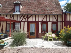 Adorable Little Cottage with Free secured parking - Image 2