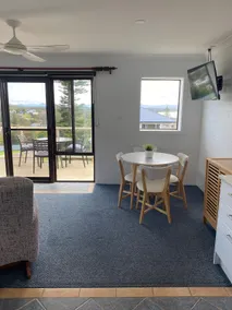 NO 9 - Beach Views at Waratah Scotts Head - Image 4