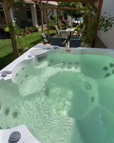 BonneVie Cottage Exclusive - in the center of Zebegény - Image 2