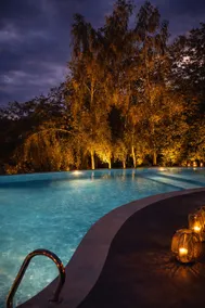 Stunning Manor on Top of the Hills - Image 4