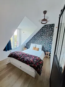 Charming apartment in the heart of a city of character - Image 2