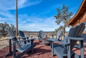 Mountain View Cabin Oasis near Smith Rock on Multi-acre Property, Dog-Friendly! - Image 4