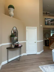 *Grand Entryway *Open floor plan *Game room 400sqf - Image 2