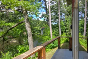 Amazing River House with covered patio! Sleeps 10-14. Kayaks,Fireplace,Games.  - Image 3