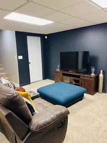 Cozy & Stylish Private Suite - Image 4