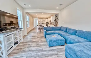 Bayside * 5BR Luxury Home - Image 5