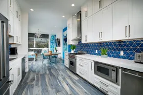 Modern Surf Themed Home - Heart of Gaslamp - Image 2