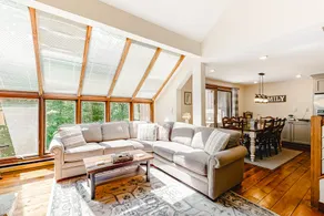 3BR valley-view condo near golf with deck - Image 5
