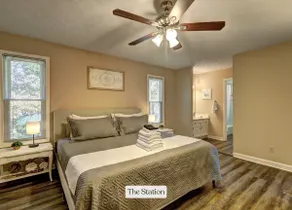 Charming Home | Fast WiFi, Deck & Parking! - Image 4
