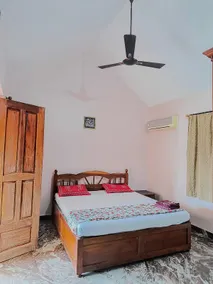 Martin’s Vacation Home|Cozy 2BHK Beach(5 min Walk) - Image 4