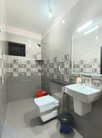 Martin’s Vacation Home|Cozy 2BHK Beach(5 min Walk) - Image 5