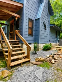 Easy Access Cabin deep in the trails but very close to the city! - Image 2