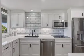Hale Lilikoi: Stunning 4BR Home w/ Private Hot Tub - Image 3