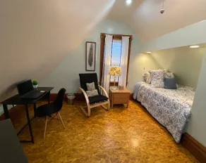 Third Street Retreat Modern Victorian 2BR Apt - Image 5