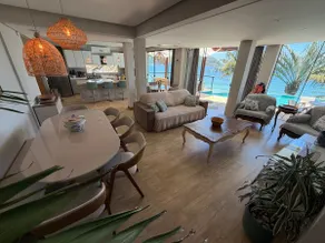 Panoramic Beachfront View, Up to 20 People - Image 4