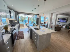 Panoramic Beachfront View, Up to 20 People - Image 3