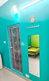 Deluxe AC room ,3Cots ,Miot,DLF,C Trade center,L&T - Image 5