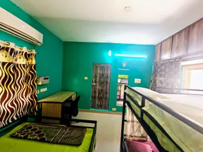 Deluxe AC room ,3Cots ,Miot,DLF,C Trade center,L&T - Image 2