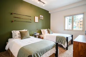 Willow Vistas #6 is a cozy 2-bedroom, 2-bath ski-in/ski-out condo at Kimberley Alpine Resort, sleeping up to 6 guests. - Image 5
