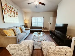 Valdosta Oasis: 2BR 2.5 BA Townhouse near VSU - Image 2