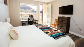 Maison Sans Souci - Kanab Home, Pool & Views - Image 4