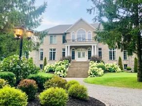 Luxury Chateau near Golf/Wineries/Niagara falls - Image 2