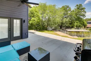 Lakefront Hot Springs Home w/ Private Dock - Image 2