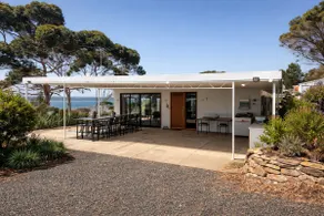 Stunning Kangaroo Island beach house 180° sea view - Image 3