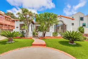 Casa Mariposa |3BR Charming Old Town Home +Hot Tub - Image 4