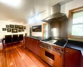 Charming Home in Penngrove - Image 2