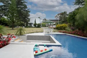 green paradise. Enjoy this beatiful vacation home. - Image 2