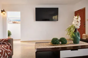 Crash Boat Beach Oasis Spacious 4-Bed/3-Bath Beach House Located in the center. - Image 4