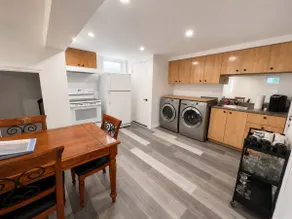 Cozy 2BR | Cross & Waterfalls Parks | Parking - Image 3