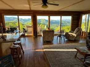 Erstaunlicher Blick auf die Smokey Mountains - Image 3