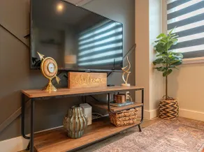 Stylish 1 bed Townhouse - Central FSJ w/ AC - Image 2