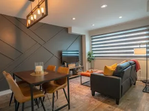 Stylish 1 bed Townhouse - Central FSJ w/ AC - Image 3