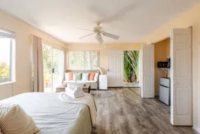 Kona Pure Aloha Ocean-view Jr Suite - Image 3