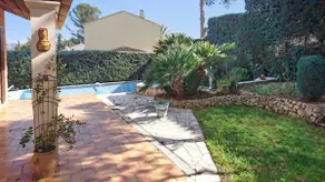 Villa in Saint-Raphaël - Image 2