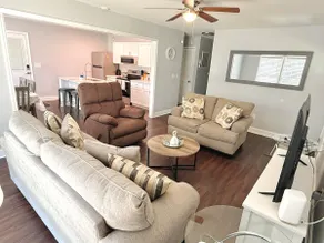 Charm House! ☀Desire Park Circle+10 Min to Airpt. - Image 3